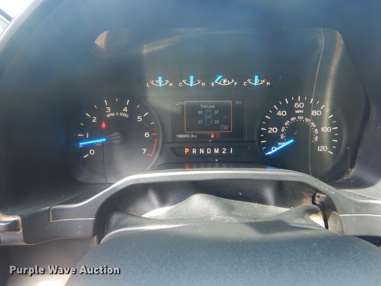 image for item DG8633 2016 Ford F150  SuperCrew pickup truck