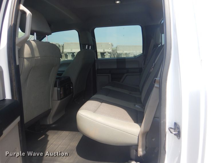 image for item DG8633 2016 Ford F150  SuperCrew pickup truck