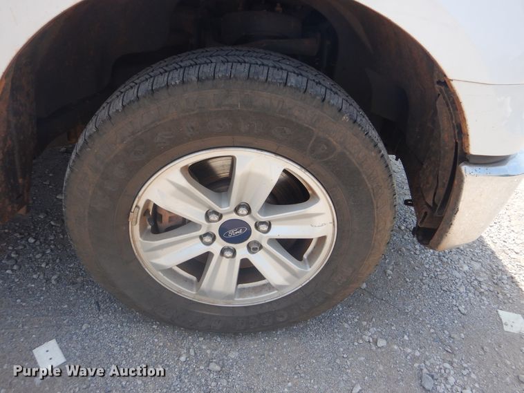 image for item DG8633 2016 Ford F150  SuperCrew pickup truck