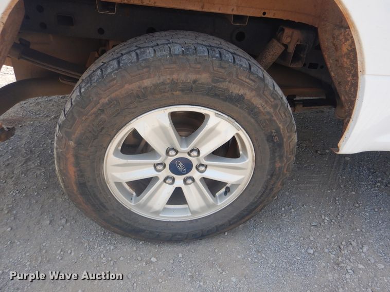 image for item DG8633 2016 Ford F150  SuperCrew pickup truck