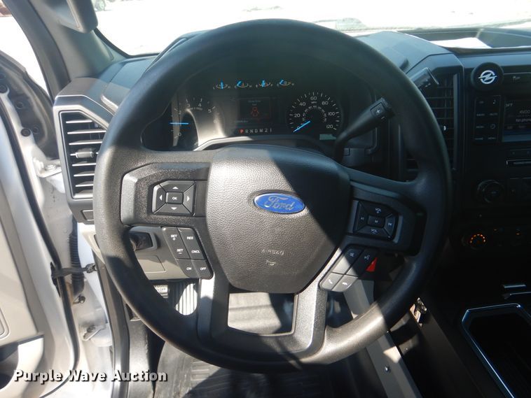 image for item DG8634 2016 Ford F150  SuperCrew pickup truck