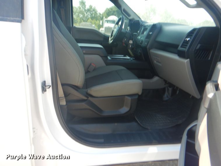 image for item DG8634 2016 Ford F150  SuperCrew pickup truck