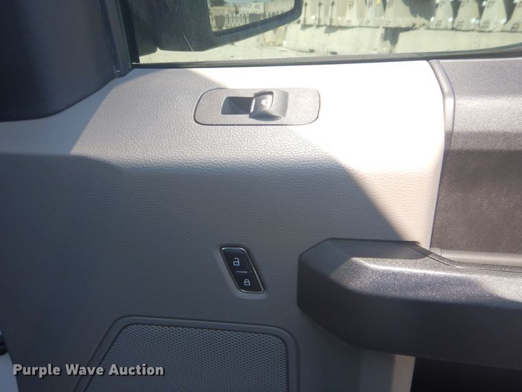 image for item DG8634 2016 Ford F150  SuperCrew pickup truck