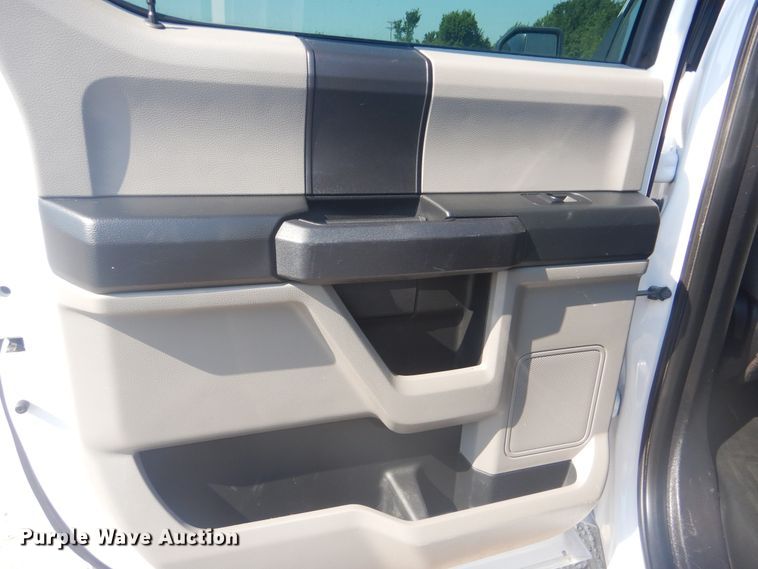 image for item DG8634 2016 Ford F150  SuperCrew pickup truck