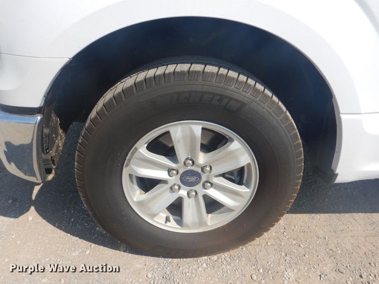 image for item DG8634 2016 Ford F150  SuperCrew pickup truck