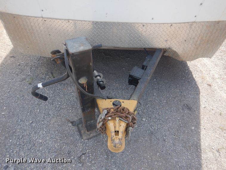 image for item DG8639 2007 Forest River enclosed cargo trailer