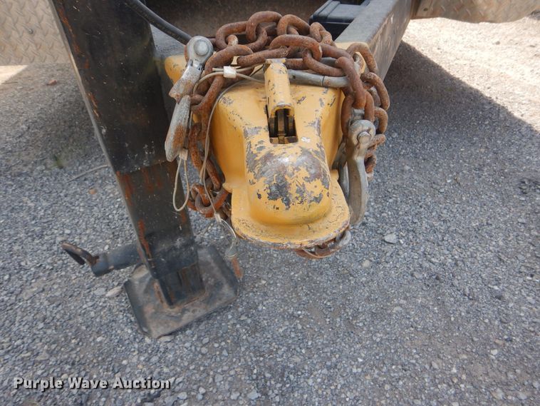 image for item DG8639 2007 Forest River enclosed cargo trailer