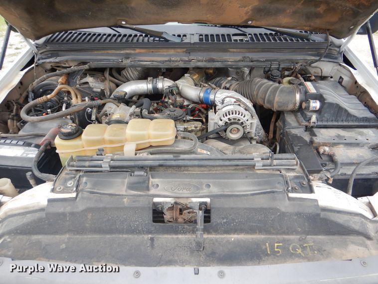 image for item DG8670 2001 Ford F350 Super Duty  flatbed pickup truck