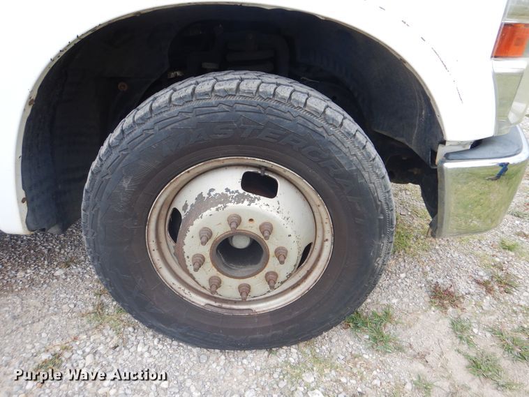 image for item DG8672 2008 Ford F350 Super Duty  SuperCab flatbed pickup truck