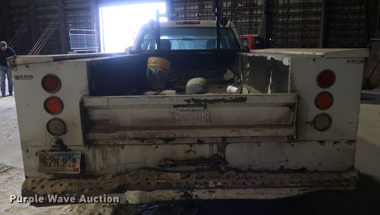 image for item DH0893 2005 Chevrolet Silverado 3500  Crew Cab utility bed pickup truck