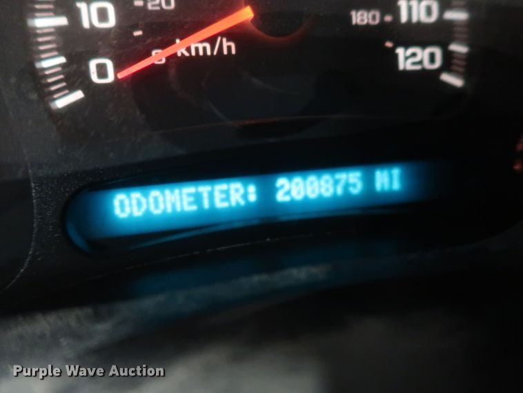 image for item DH0893 2005 Chevrolet Silverado 3500  Crew Cab utility bed pickup truck