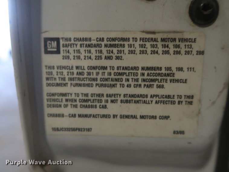 image for item DH0893 2005 Chevrolet Silverado 3500  Crew Cab utility bed pickup truck