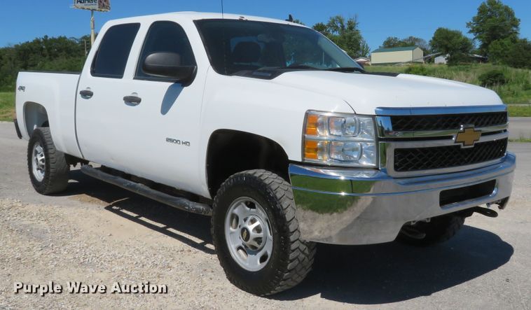 image for item DH1025 2014 Chevrolet Silverado 2500 LS  Crew Cab pickup truck