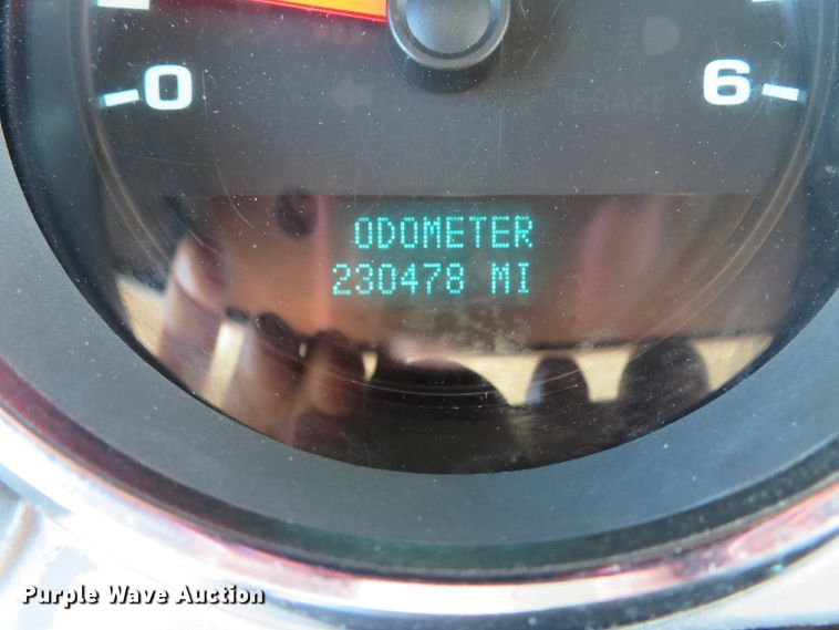 image for item DH1025 2014 Chevrolet Silverado 2500 LS  Crew Cab pickup truck