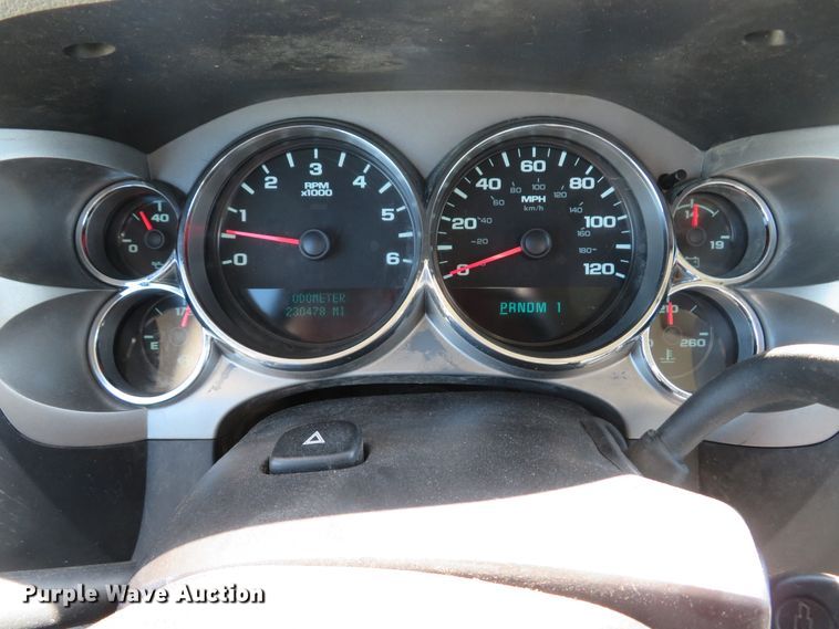 image for item DH1025 2014 Chevrolet Silverado 2500 LS  Crew Cab pickup truck