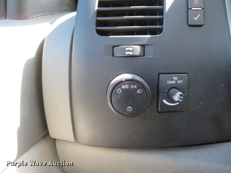 image for item DH1025 2014 Chevrolet Silverado 2500 LS  Crew Cab pickup truck