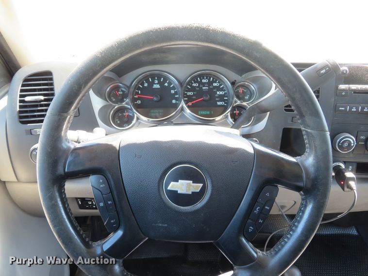 image for item DH1025 2014 Chevrolet Silverado 2500 LS  Crew Cab pickup truck