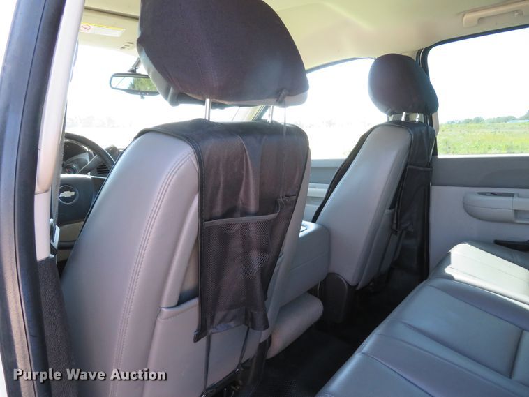 image for item DH1025 2014 Chevrolet Silverado 2500 LS  Crew Cab pickup truck