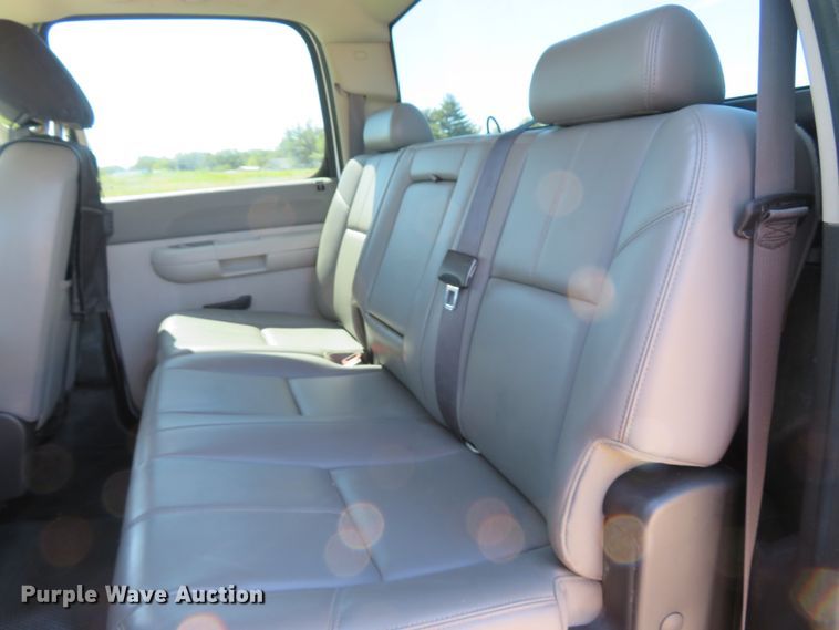 image for item DH1025 2014 Chevrolet Silverado 2500 LS  Crew Cab pickup truck