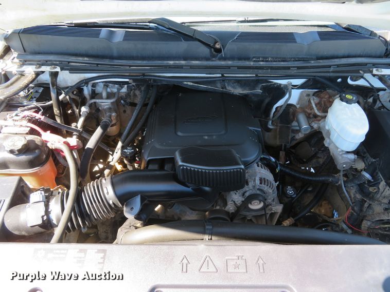 image for item DH1025 2014 Chevrolet Silverado 2500 LS  Crew Cab pickup truck