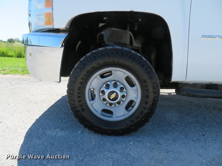 image for item DH1025 2014 Chevrolet Silverado 2500 LS  Crew Cab pickup truck