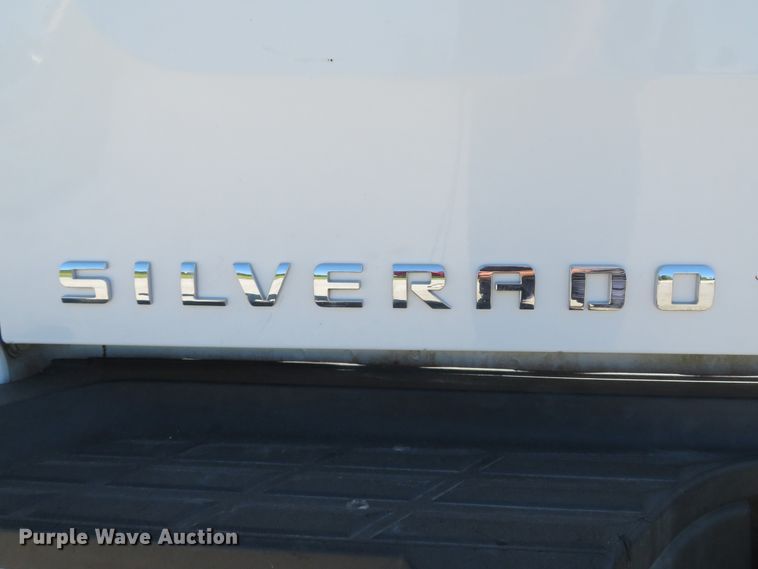 image for item DH1025 2014 Chevrolet Silverado 2500 LS  Crew Cab pickup truck