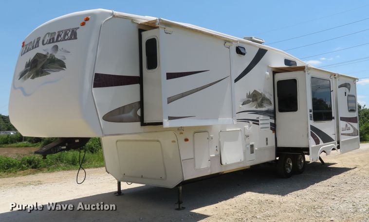 image for item DH1026 2007 Forest River Cedar Creek 37RDQS  camper