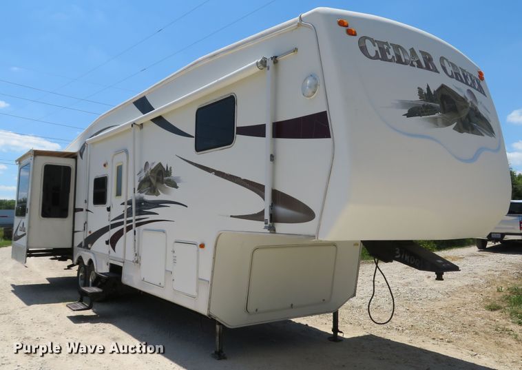 image for item DH1026 2007 Forest River Cedar Creek 37RDQS  camper