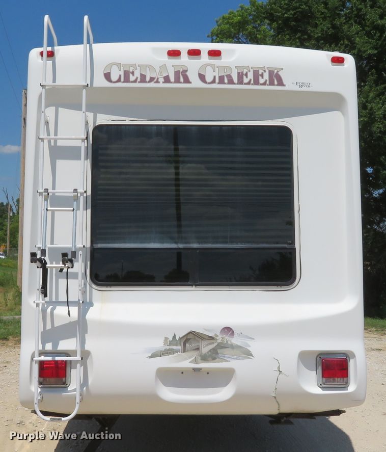 image for item DH1026 2007 Forest River Cedar Creek 37RDQS  camper