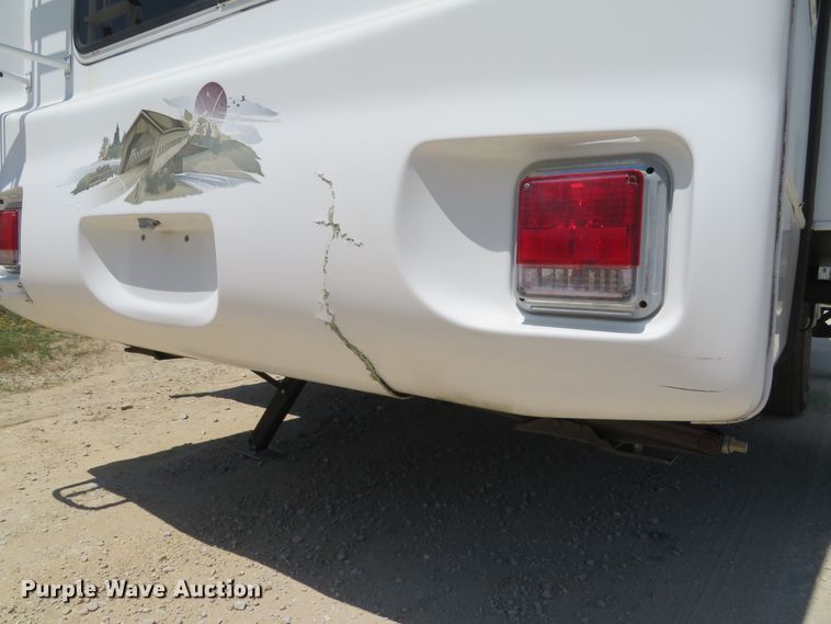 image for item DH1026 2007 Forest River Cedar Creek 37RDQS  camper