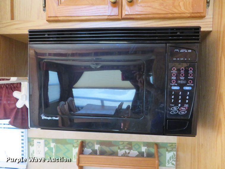 image for item DH1026 2007 Forest River Cedar Creek 37RDQS  camper