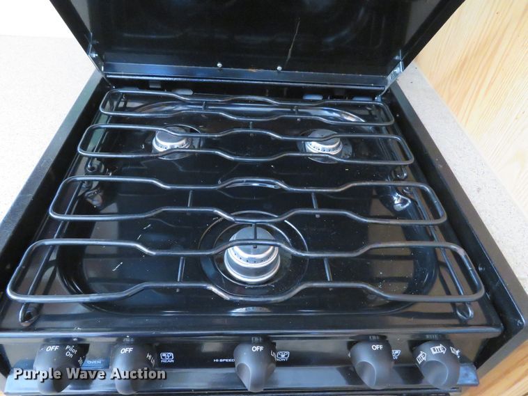 image for item DH1026 2007 Forest River Cedar Creek 37RDQS  camper