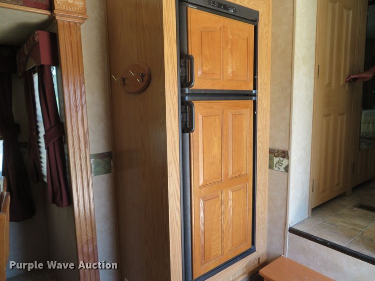 image for item DH1026 2007 Forest River Cedar Creek 37RDQS  camper