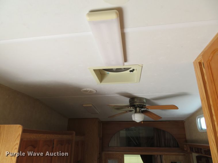 image for item DH1026 2007 Forest River Cedar Creek 37RDQS  camper