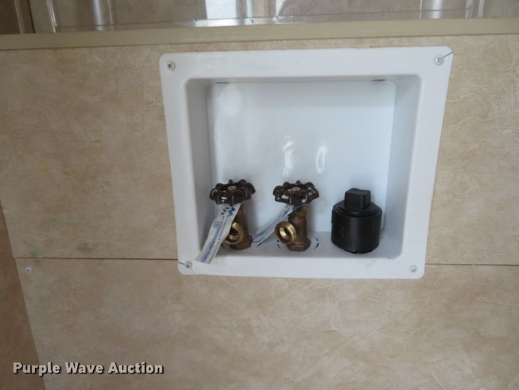 image for item DH1026 2007 Forest River Cedar Creek 37RDQS  camper