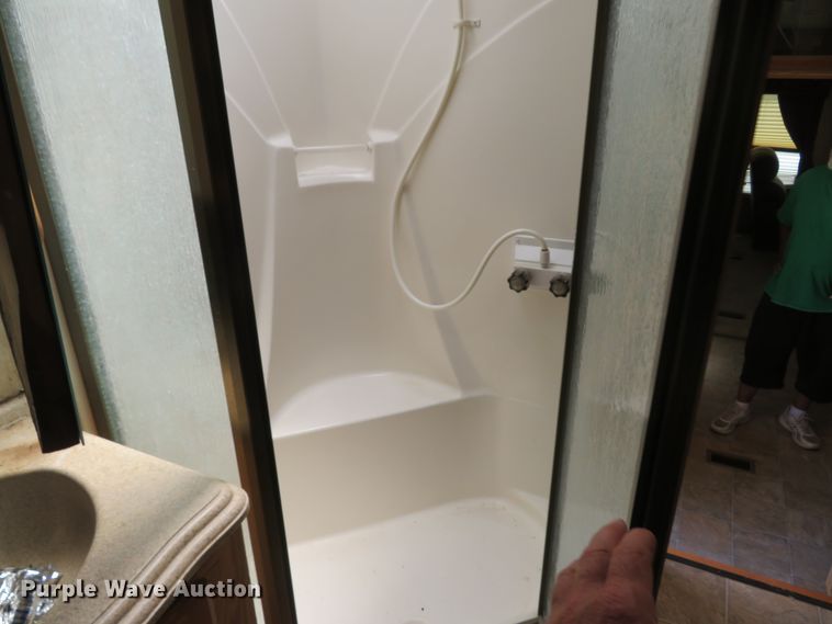 image for item DH1026 2007 Forest River Cedar Creek 37RDQS  camper