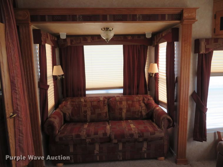 image for item DH1026 2007 Forest River Cedar Creek 37RDQS  camper