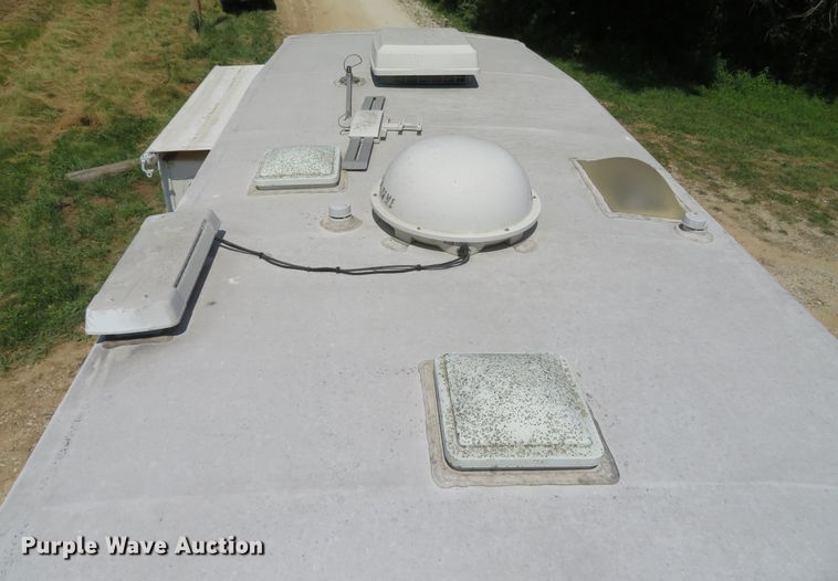 image for item DH1026 2007 Forest River Cedar Creek 37RDQS  camper