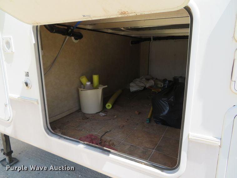 image for item DH1026 2007 Forest River Cedar Creek 37RDQS  camper