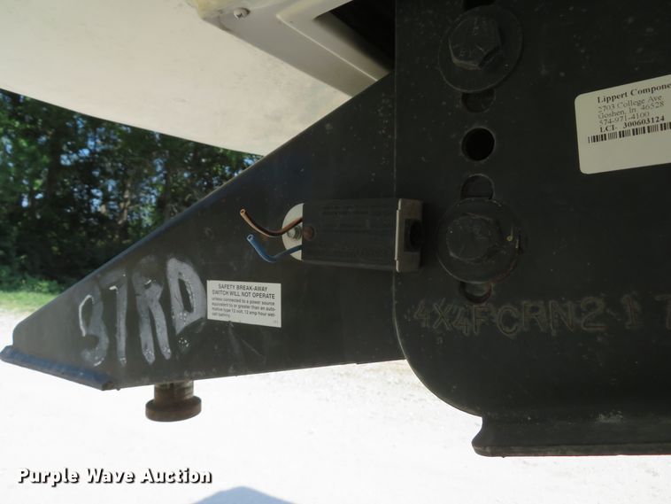 image for item DH1026 2007 Forest River Cedar Creek 37RDQS  camper