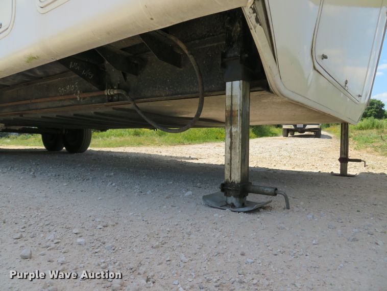 image for item DH1026 2007 Forest River Cedar Creek 37RDQS  camper