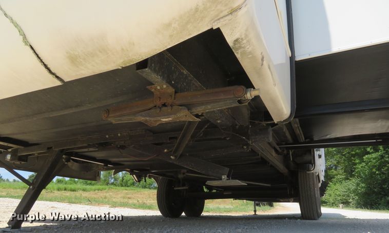 image for item DH1026 2007 Forest River Cedar Creek 37RDQS  camper