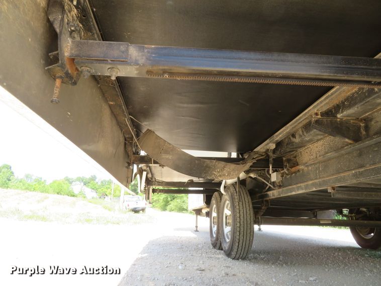 image for item DH1026 2007 Forest River Cedar Creek 37RDQS  camper