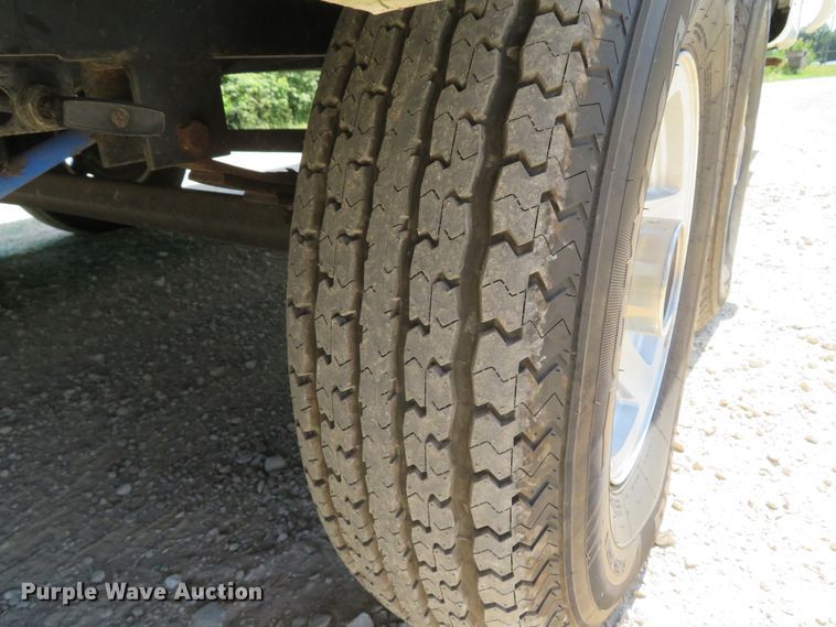 image for item DH1026 2007 Forest River Cedar Creek 37RDQS  camper