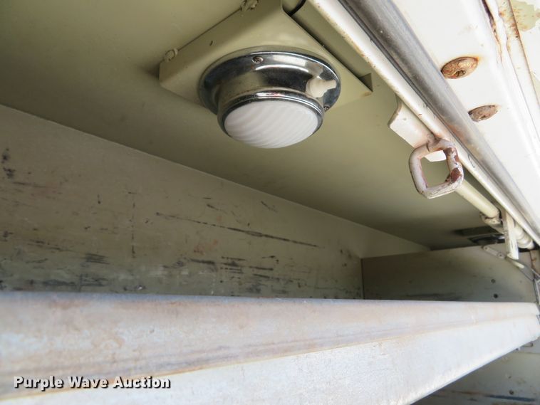 image for item DH1039 2006 Chevrolet Silverado 2500HD  Ext. Cab utility bed pickup truck