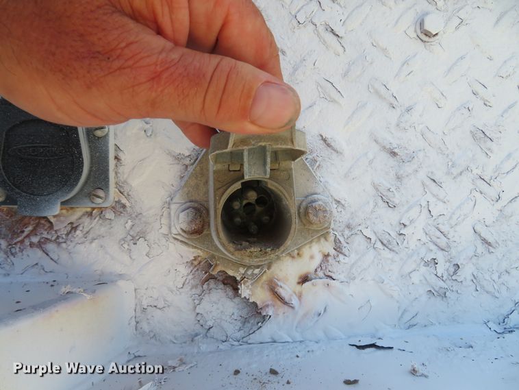 image for item DH1039 2006 Chevrolet Silverado 2500HD  Ext. Cab utility bed pickup truck