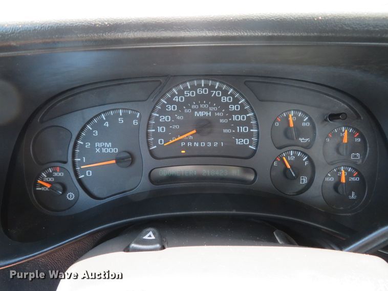 image for item DH1039 2006 Chevrolet Silverado 2500HD  Ext. Cab utility bed pickup truck