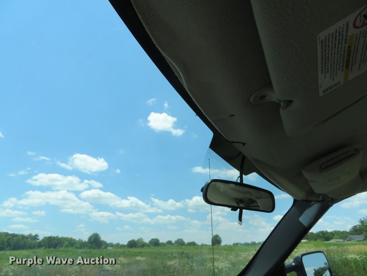 image for item DH1039 2006 Chevrolet Silverado 2500HD  Ext. Cab utility bed pickup truck