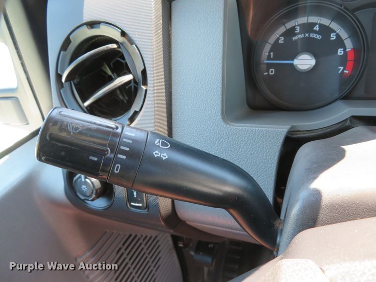 image for item DH1041 2012 Ford F250 Super Duty XL  pickup truck