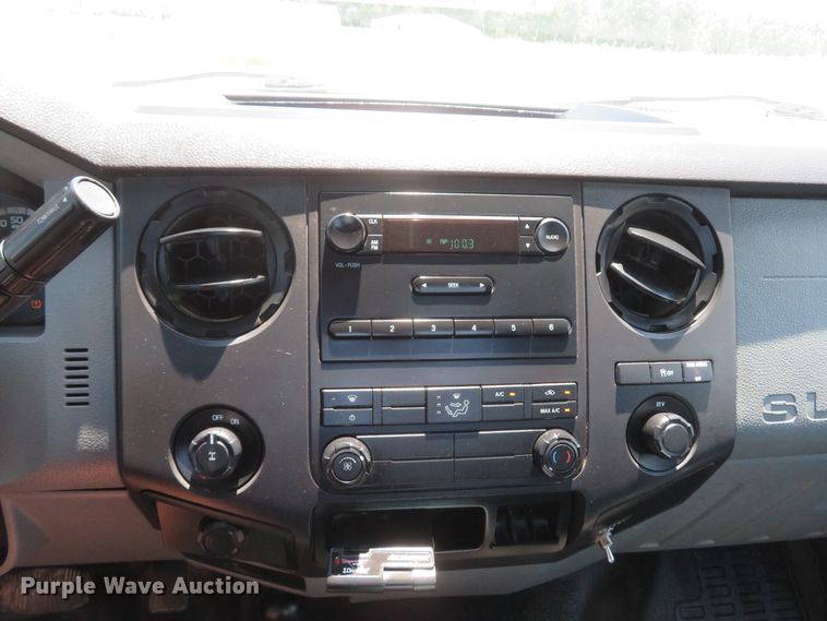 image for item DH1041 2012 Ford F250 Super Duty XL  pickup truck